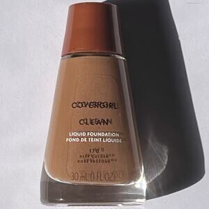 Covergirl Clean Liquid Foundation Makeup 170 Deep Golden Normal Skin Lightweight